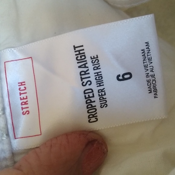 Express Cropped Straight Super High Rise Size: 6 - Picture 9 of 12